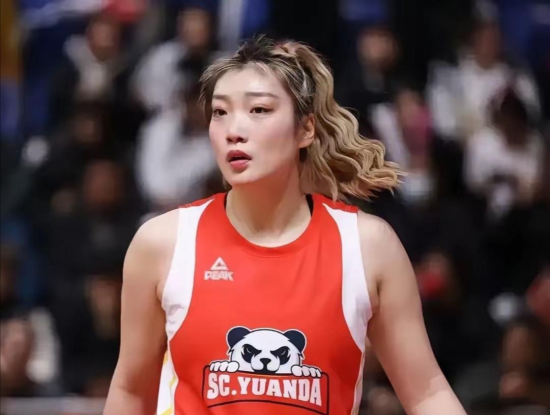 包含阿联酋女篮球员在国际赛场上荣获MVP的词条